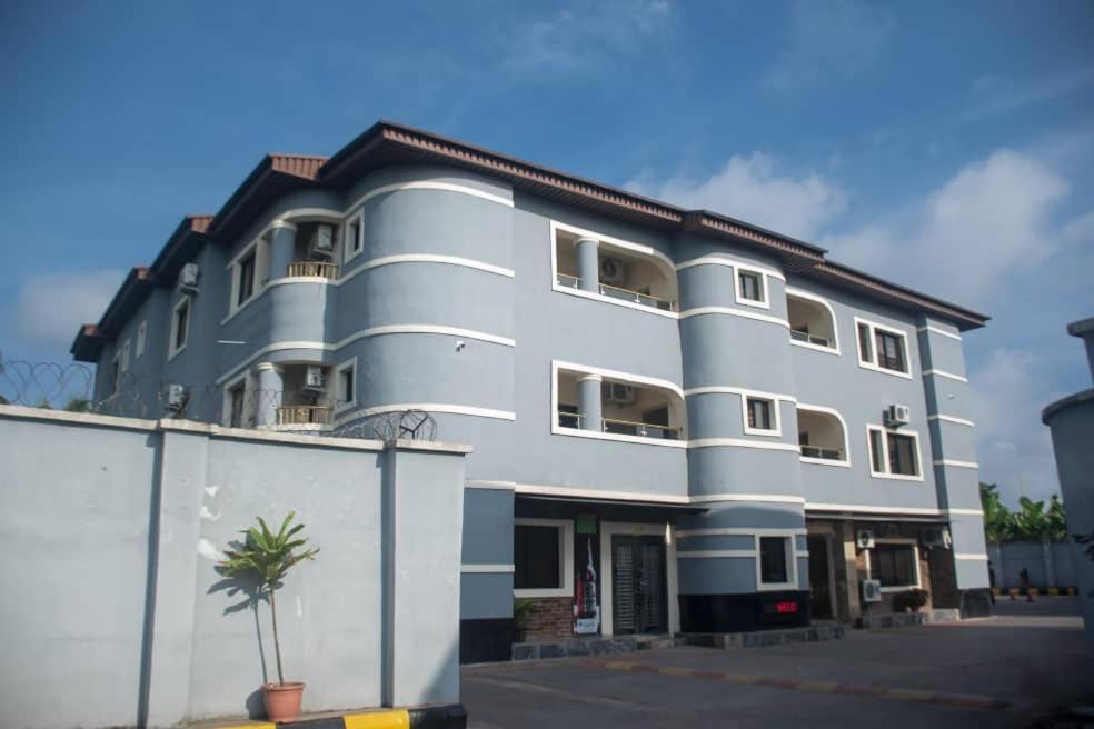 Kay Luxury Suites أويو المظهر الخارجي الصورة